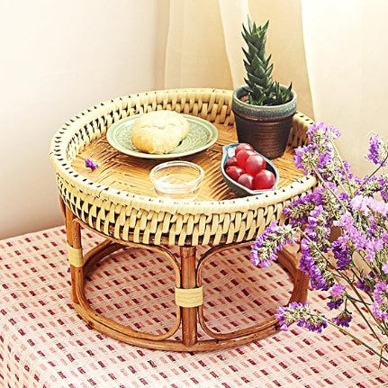 Table basse en rotin tressé