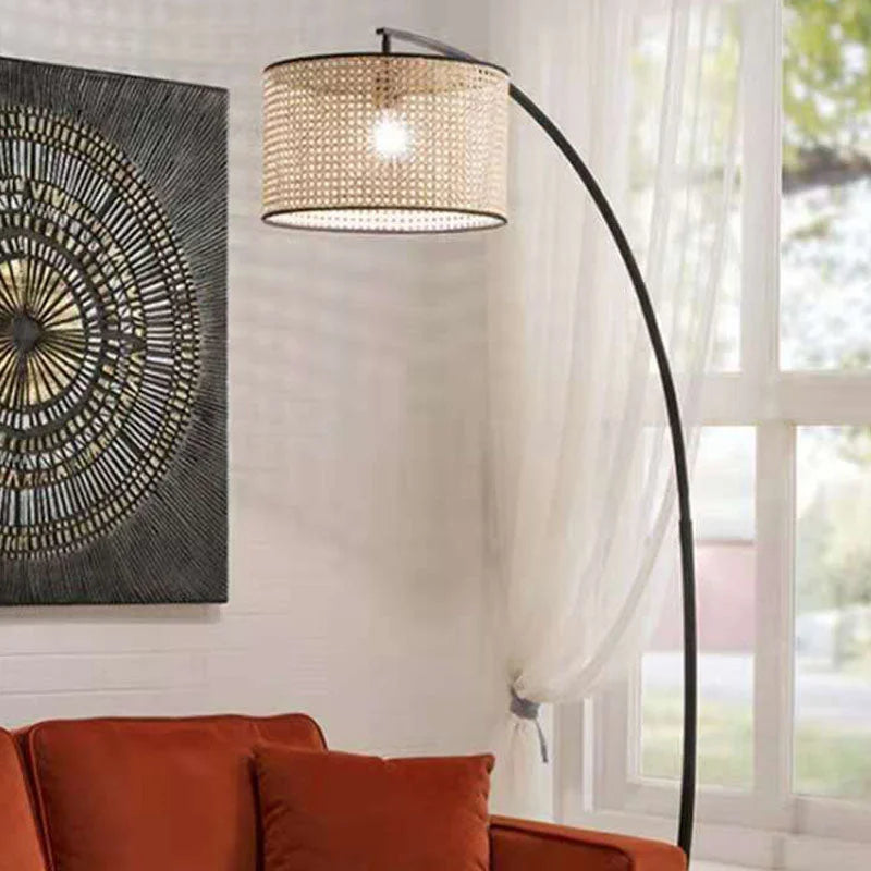 lampadaire cannage salon