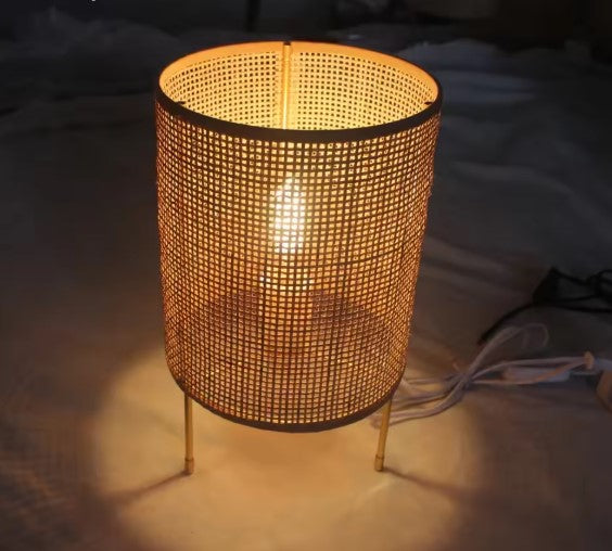 Lampe en rotin élégant
