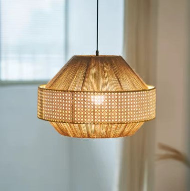 Suspension rotin design japonais