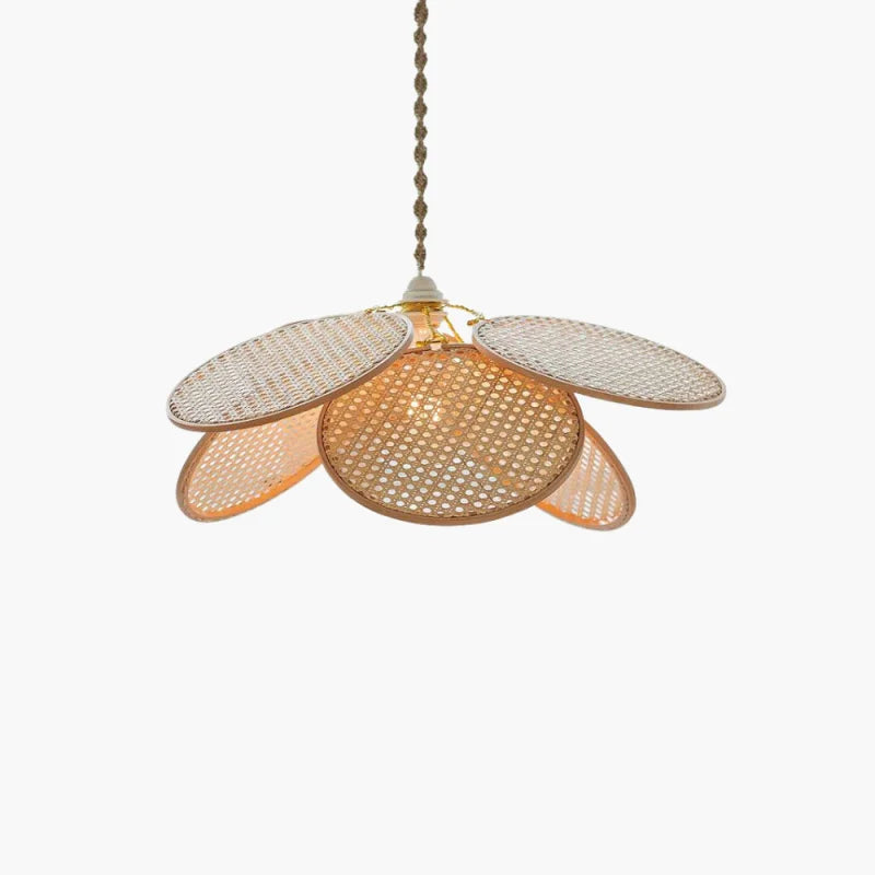 Suspension Cannage Pétales