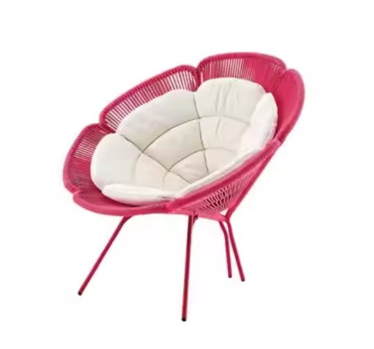 Fauteuil en rotin rose