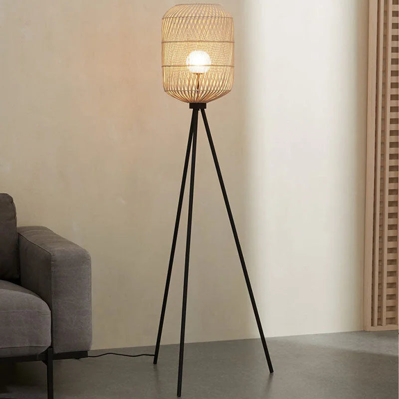 Lampadaire design aspect rotin pour salon 170 cm Rosolite